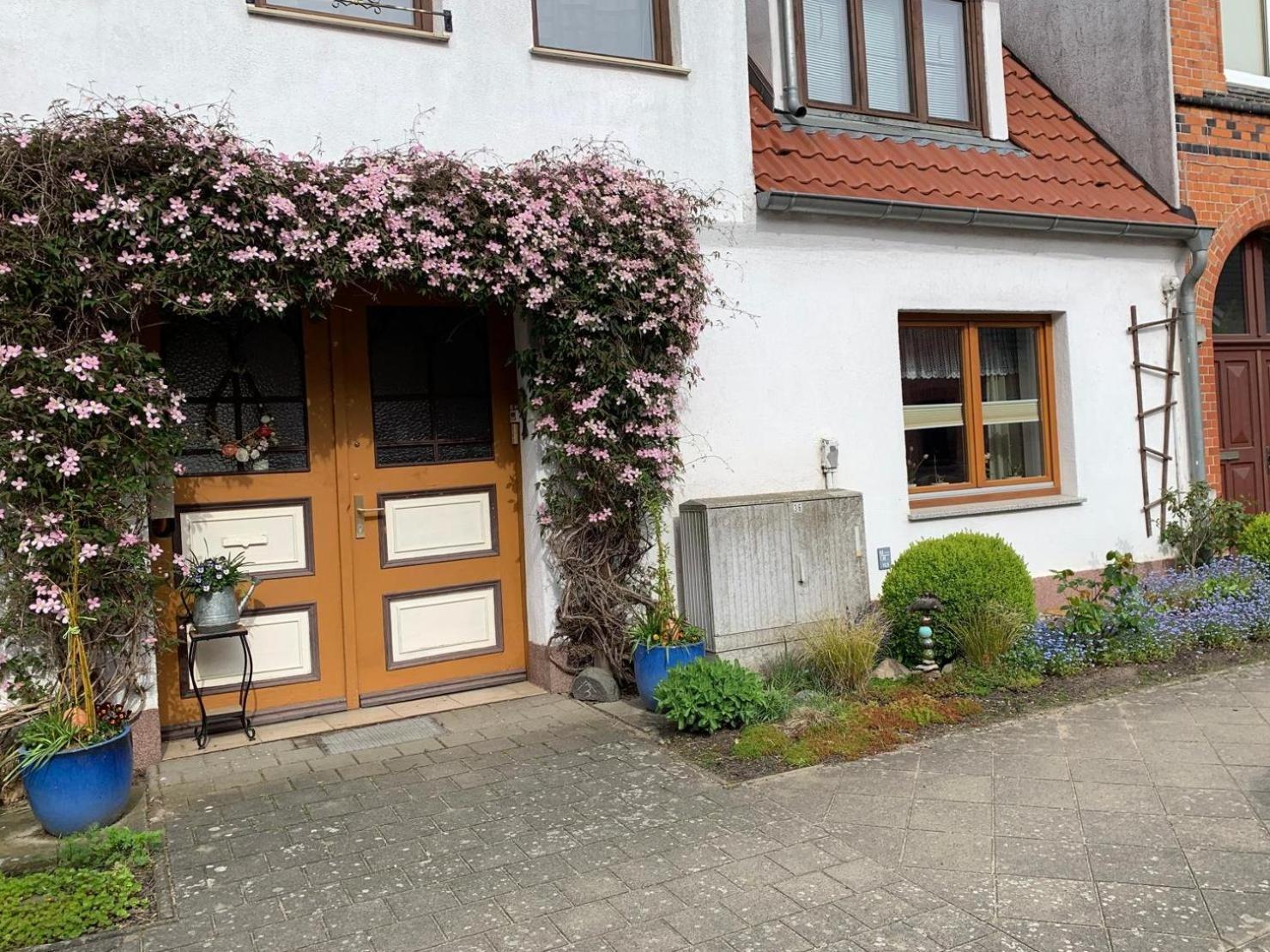Ferienwohnung Fuer 2 Personen Krakow am See Luaran gambar